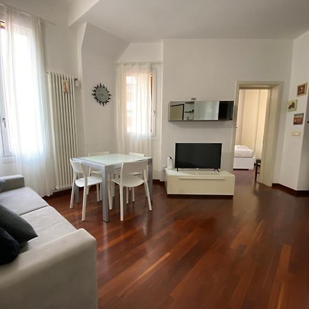 Avantgard Rooms Western Station Bolonia Zewnętrze zdjęcie