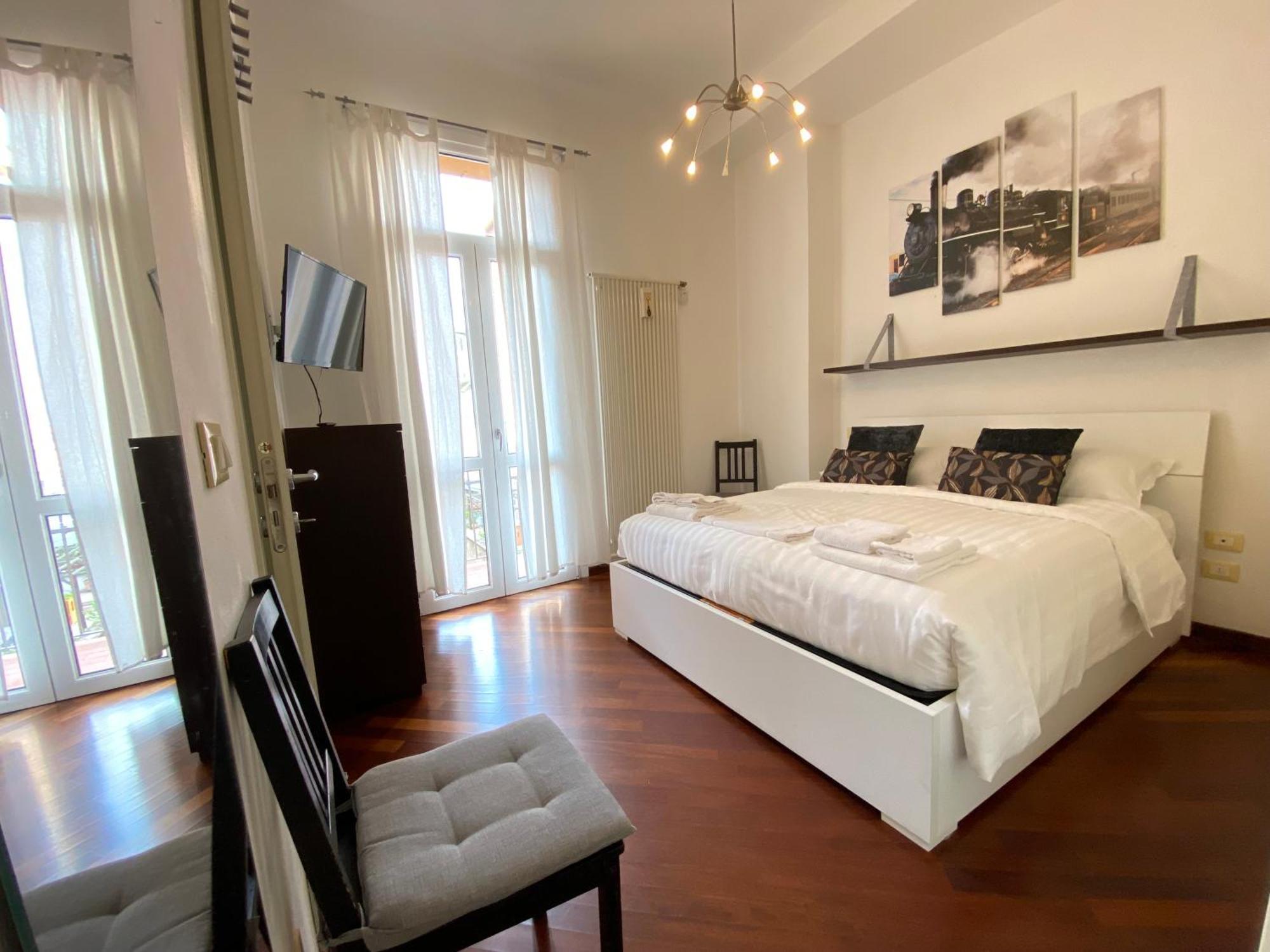 Avantgard Rooms Western Station Bolonia Zewnętrze zdjęcie